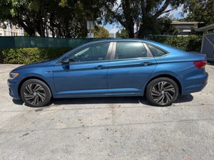 Volkswagen Jetta SEL Premium FWD 2019 - Product Image 3