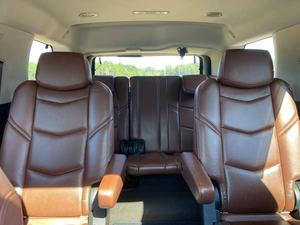 Cadillac Escalade Luxury 2020 Usado, Volante a la Izquierda, Euro VI, 1-25000 Millas - Product Image 4