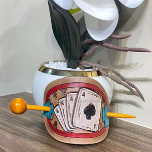 Barrette à cheveux en cuir véritable usiné peinte à la main avec bâton en bois élégant jeu de cartes vintage accessoire de chignon de cheveux désordonné personnalisé - Product Image 2