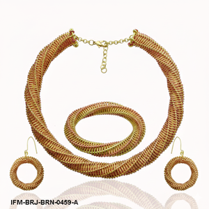 ชุดเครื่องประดับทองเหลืองสาน - สร้อยคอแบบลวดม้วน, สร้อยข้อมือ และต่างหูห่วงกลม ของขวัญสำหรับเธอ - Product Image 2