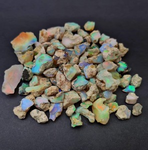 Pierre d'opale éthiopienne Welo Opale de feu naturelle Opale de feu brute multi Lot brut Pierres précieuses en vrac - Product Image 1