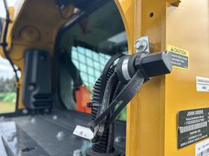 Chargeuse compacte 325G 2025 avec boîte de vitesses de chargeuse frontale, roulement, moteur et pompe haute efficacité, composants principaux - Product Image 2