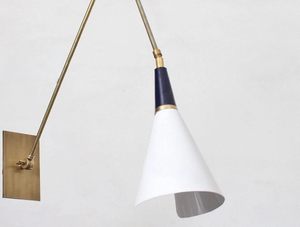 Lámpara de pared de latón Sciccoso Vintage inspirado accesorio hecho a mano Bebe Century Mid Scone - Product Image 4