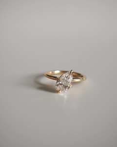 Solitaire 1,0 CTW Lab Grown Pear Cut Diamond Compromiso Anillo de bodas Oro amarillo sólido Chapado en rodio para fiestas - Product Image 1