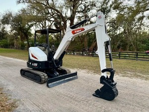 Tracteur à roues E35 <span class=keywords><strong>2013</strong></span> avec moteur et boîte de vitesses, prêt à la vente. Mini-excavatrice avec remorque, également disponible à la vente. - Product Image 2