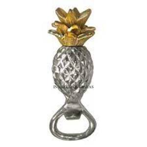 Nouveau modèle arrivée argent brillant poli et haute qualité plaqué or première qualité métal ananas concepteur ouvre-bouteilles - Product Image 1