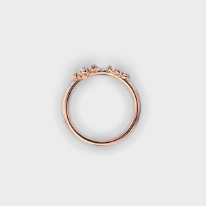 แหวนเพชรทรงกลมและทรงหยดน้ำเพาะเลี้ยงในห้องปฏิบัติการ ได้รับการรับรองจาก IGI ตัวเรือนทอง 9K สีเหลือง/ขาว/โรสโกลด์ แบบวงแหวนคู่เปิดประดับเพชรแบบ Pave - Product Image 4