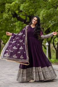 Vestido DE TRABAJO Dupatta de secuencia de bordado pesado completo de aspecto de fiesta de diseñador - Product Image 4