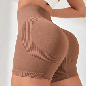 Pantalones cortos de yoga y deportes de entrenamiento para mujer transpirables de la mejor calidad precio al por mayor impresión por sublimación hecha en Pakistán 2025 - Product Image 4