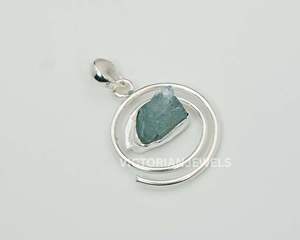 Pendentif fin en argent sterling massif 925 pierre de naissance de mars avec incrustation de réglage de lunette en apatite bleue brute pour pendentifs à breloque - Product Image 1