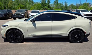 Prêt à être expédié - Ford Mustang PREMIUM AWD 2025 - Industriel - DIY - Garantie de 3 ans - Product Image 2