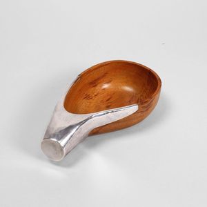 Cuenco grande de madera rústica adecuado para grandes comidas familiares, bufés y reuniones festivas con acabado natural duradero - Product Image 5