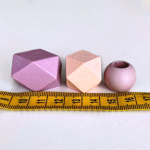 ลูกปัดไม้ขนาด 16 มม. รูปทรงวงรีขัดเงา ลูกปัดไม้สีและรูปทรงตามสั่ง ผลิตภัณฑ์งานฝีมือจากอินเดีย - Product Image 2