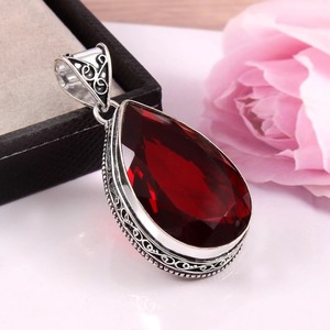 Nouveauté naturel rouge grenat poire facettes coupe solide 925 en argent Sterling plaqué pendentif de créateur pour les femmes bijoux en gros - Product Image 3