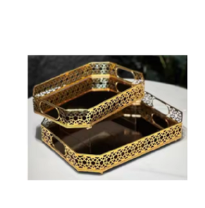 Plateau de service pour le petit-déjeuner, hôtels, restaurants, cuisine à domicile, écologique, en laiton, forme irrégulière, artisanal - Product Image 1