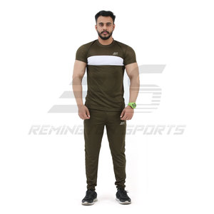 Los chándales de hombre personalizados más vendidos Estilo único Color sólido para el chándal de verano para hombres - Product Image 5