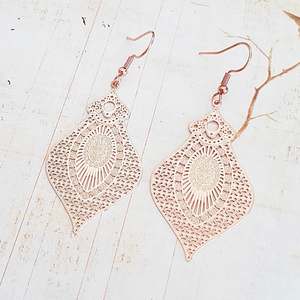 Collier ras du cou en cristal de perles Sodalite 8mm fait main bijoux artisanaux en pierre Sodalite naturelle - Product Image 1