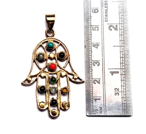 Colgante de piedras preciosas, de Color dorado Hamsa, diseño duradero, 2022 - Product Image 1