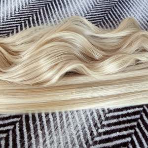 Extensions de cheveux humains Remy 12A I-Tip, lisses # 51/60 Mélange Champagne Platine Blond Doux - Product Image 4
