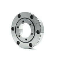 Roulement à rouleaux croisés XU060111 avec trou de montage intégré, couronne d'orientation de précision P4 P5 pour bras robotique et table rotative CNC