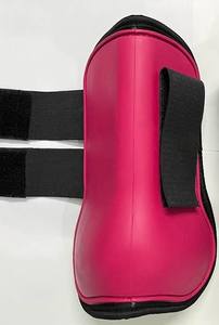 Ensemble de protège-tendons classiques en néoprène personnalisés pour chevaux de sport – Protection durable et de haute qualité pour les jambes des chevaux, pliables - Product Image 3