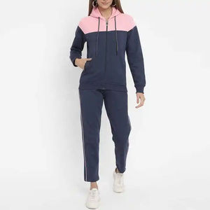 ชุดวอร์มมีฮู้ดสำหรับผู้หญิงแฟชั่นฤดูหนาวติดป้ายโลโก้ตามสั่ง - Product Image 1