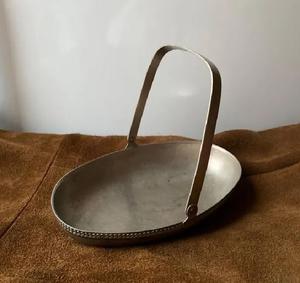 Bandeja DE SERVICIO DE METAL DE ACERO INOXIDABLE superventas, mango dorado, acabado de recubrimiento en polvo blanco, diseño elegante para bandejas decorativas - Product Image 6