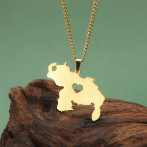 Colgante de Corazón con Mapa de Venezuela, Plata 925, Chapado en Oro, Joyería de Moissanita, Regalo para Mujeres y Hombres - Product Image 2