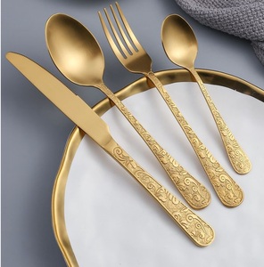 Juego de Cubiertos de Latón Dorado Mate Pulido, Duradero y Ligero, Ideal para Comidas Familiares y Cenas Formales - Product Image 1