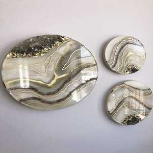 Posavasos de resina hechos a mano con efecto de cristal, alfombrillas epoxi ideales para el hogar, la cocina, la sala de estar y juegos de regalo decorativos - Product Image 1