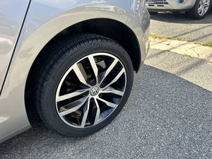 UTILISÉ-VOLKSWAGEN- GOLF- TSI -SE 4-PORTE-FWD-PRÊT-À-EXPÉDIER-PORTE À PORTE-LIVRAISON - Product Image 2