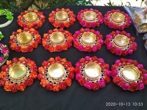 เชิงเทียนสำหรับวางบนโต๊ะวางเทียนทีไลท์แบบ Diwali Diya เชิงเทียนสำหรับตกแต่งงานปาร์ตี้กลางคืน - Product Image 2