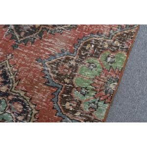 2.7x6.6 ft Vintage Turkish Rug, Accent Rug, <b>Red</b> <b>Wool</b> Rug - Product Image 5