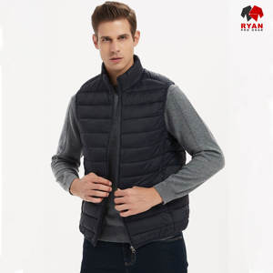 Gilet matelassé imperméable personnalisé Ryan Pro Gear pour hommes avec tissu en laine peignée respirant et anti-boulochage, options de logo personnalisé OEM - Product Image 1
