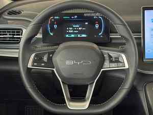 2025 Des Tro Yer 05 Chazor 05 Sedán/Van Híbrido de Alta Velocidad, 4 Puertas, 5 Plazas, SUV, Caja de Cambios Automática, Vehículo Energético 4x4, 185 km/h - Product Image 2