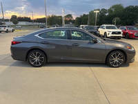 Lexus ES 350 2022, berline 4 portes, conduite à gauche, sièges en cuir, toit ouvrant, siège conducteur électrique, jantes en alliage, caméra de recul
