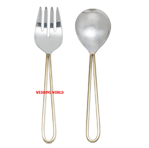 Juego de Cubiertos de Metal con Acabado Dorado, Juego de Cinco Cubiertos de Mesa de Calidad Superior, Cubiertos de Metal de Lujo - Product Image 2