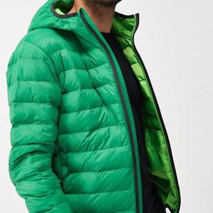 Chaqueta de invierno personalizada de alta calidad para hombre, chaqueta de hombre cálida impermeable para deportes al aire libre personalizada para exteriores - Product Image 2