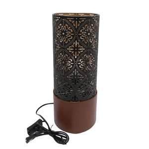 Fabulosa linterna de Metal de larga duración, otomanos dorados para exteriores, lámpara de Halloween, iluminación espeluznante, suministros para fiestas de oficina hechos a mano - Product Image 1