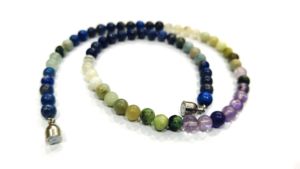 Collier de perles lisses rondes de 6mm avec fermoir magnétique Choisissez la conception et la longueur - Product Image 2
