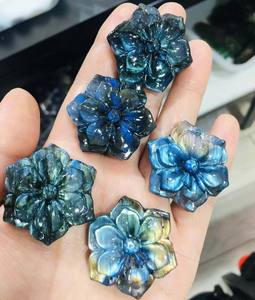 Venta caliente doble Luna cara tallado piedras labradorita Luna cara tallado gemas suave suelta Luna llena cara tallado gemas - Product Image 2