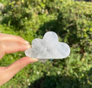 Cristal de Cuarzo Transparente Tallado a Mano en Forma de Nube, Artesanía de Cristal para Decoración y Regalo, Piedra Increíblemente Confortante y Apoyadora, Gujarat - Product Image 4
