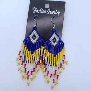 Pendientes de Araña Hechos a Mano de Lujo para Niñas, Diseño Nuevo y Moderno con Cuentas de Vidrio - Product Image 4