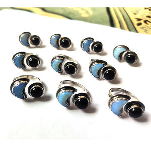 Bagues en argent Opalite et onyx noir, bague lune en argent faite à la main pour femmes, bijoux bohème - Product Image 6