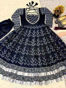 Vestido Largo de Georgette Sintética de Primera Calidad, Prendas Tradicionales Indias, Estampado Digital con Lentejuelas, Inspirado en Bollywood, Superventas - Product Image 4