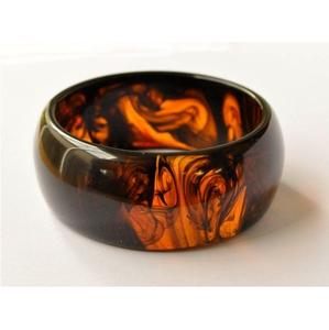 Brazaletes de Resina con Tonos de Color Elegantes para Mujer, con Acabado Pulido, Resistentes al Agua, Colores Personalizados, para Regalo Empresarial, Hechos por Apex Align - Product Image 1