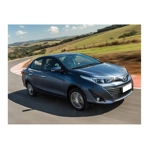 2019ค่อนข้างใช้สำหรับรถซีดาน Toyota Yaris L 4dr 6A 6,684ไมล์เกียร์ธรรมดา AWD ไดรฟ์หนังสีดำภายในรถควบคุมความเร็วคงที่ - Product Image 5