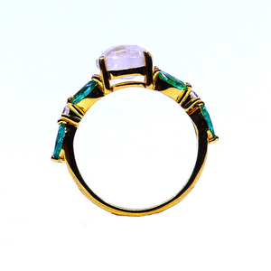 แหวนพลอยมูนสโตนสีขาวรุ้ง ประดับมรกต เงินแท้ 925 ชุบทอง สำหรับผู้หญิง งานฉลองครบรอบ ขายส่ง - Product Image 4