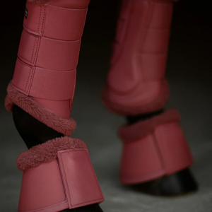 Bottes de protection pour chevaux personnalisées, confortables, imperméables, en cuir PU, extérieur durable, absorption des chocs, doublure en polyester doux, entraînement - Product Image 2