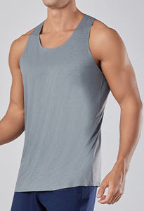 เสื้อยืดแขนกุดผู้ชายผ้าฝ้าย100% ระบายอากาศคอกลมทรงพอดีตัวปกติ220กรัมสีดำล้วนระบายอากาศ - Product Image 3